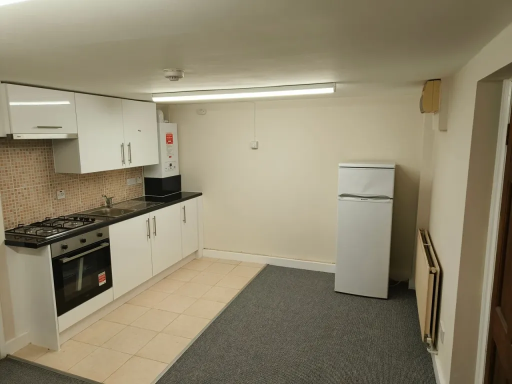 Property photo 1 of 4