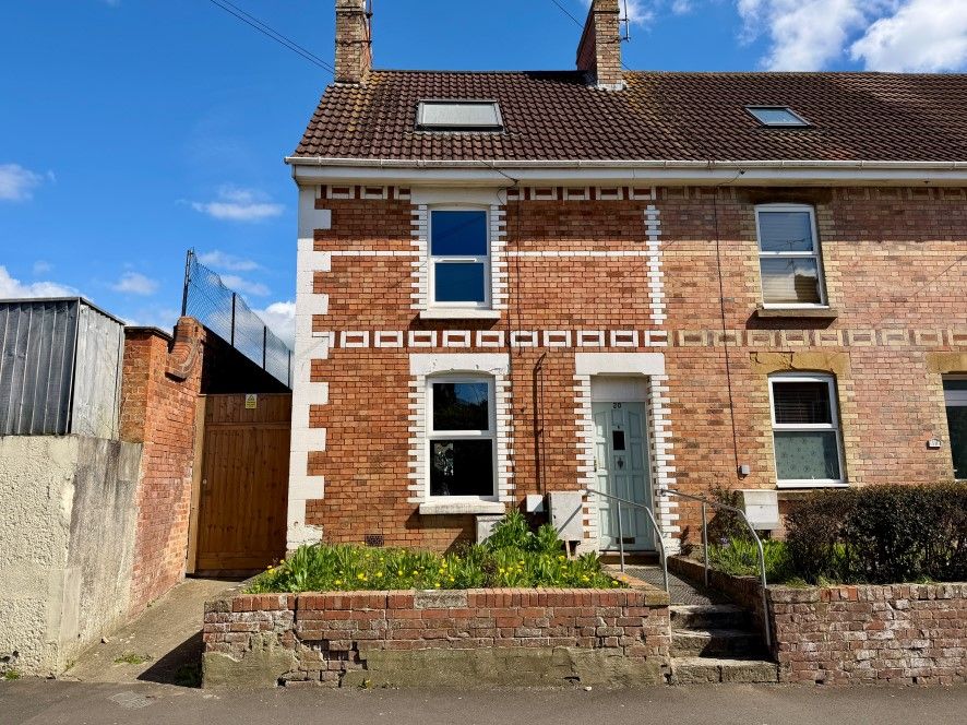 Property photo 1 of 17