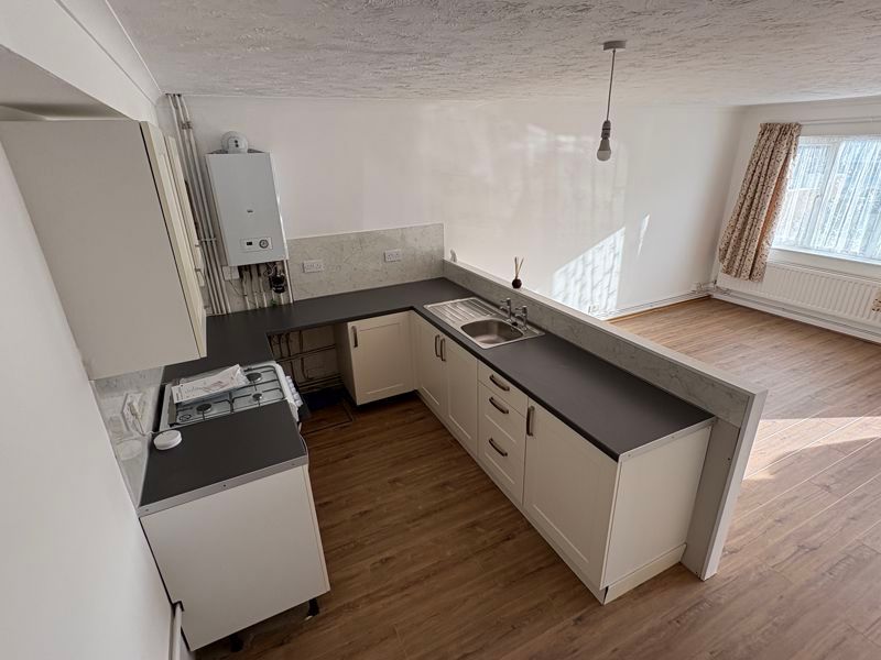 Property photo 2 of 11 Photo 9