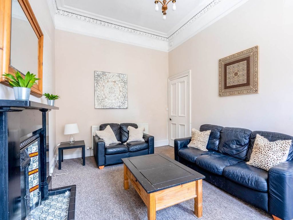 Property photo 3 of 12 Dsc05702-Hdr