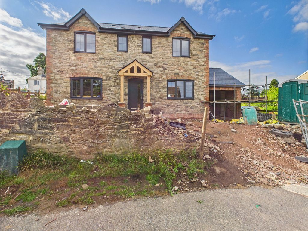 Property photo 1 of 4