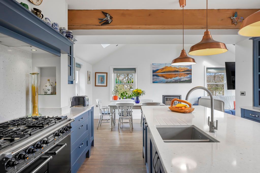 Property photo 3 of 35 Photo 12