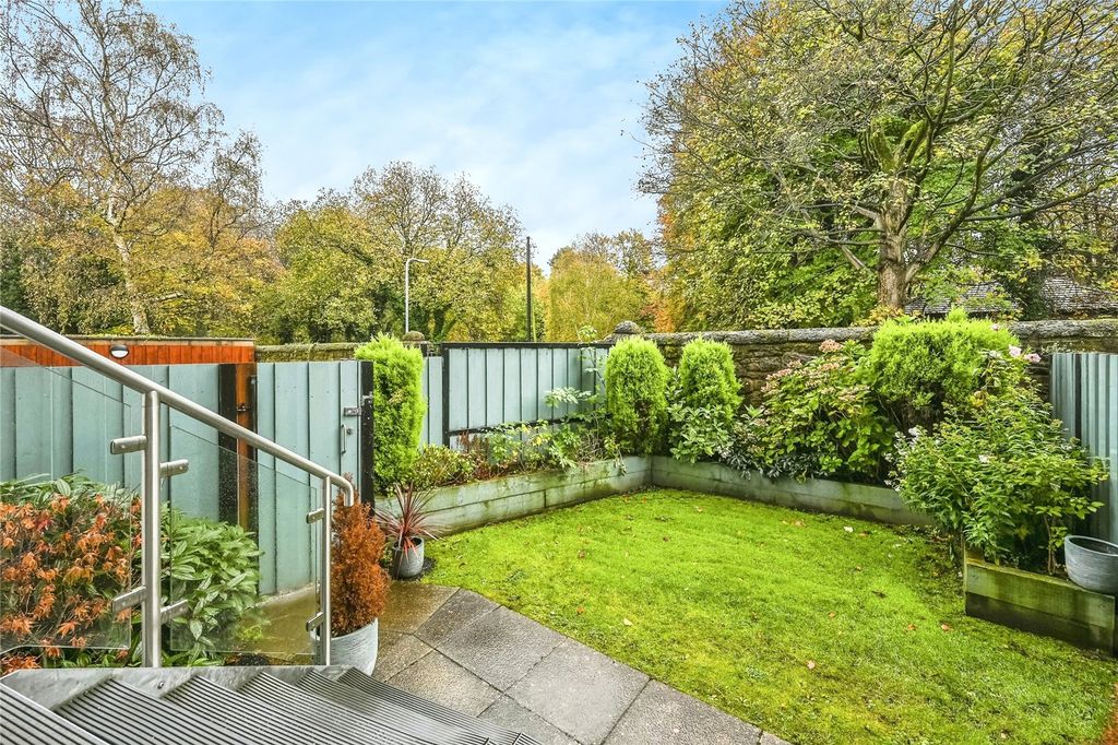 Property photo 2 of 18 Picture No. 16