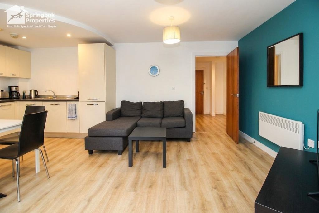 Property photo 3 of 9 Image 2