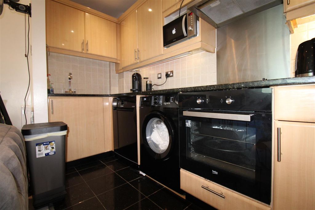 Property photo 3 of 12 Img_2874.Jpg