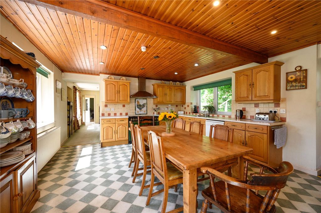 Property photo 3 of 22 Kitchen