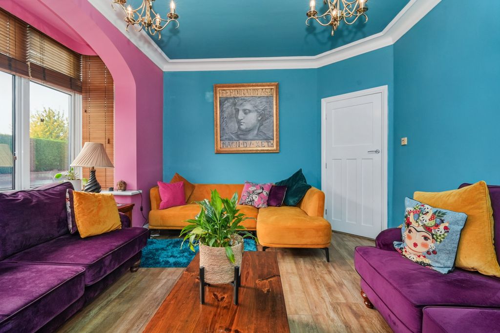 Property photo 3 of 20