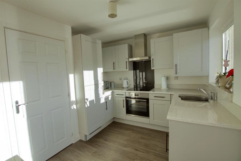 Property photo 3 of 13 Rr4.Jpg