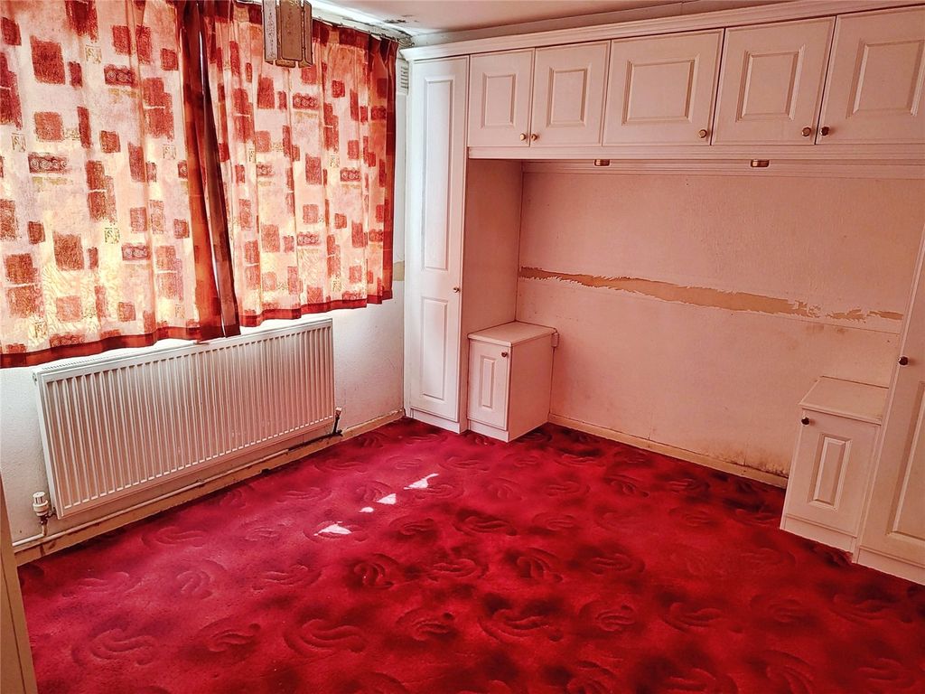 Property photo 3 of 10 Bedroom 1