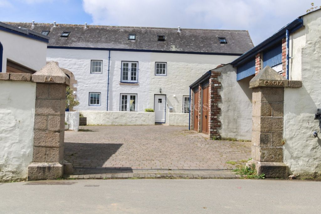 Property photo 2 of 19 Not Specified