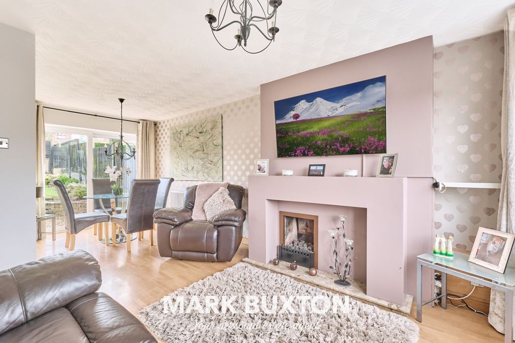 Property photo 2 of 23