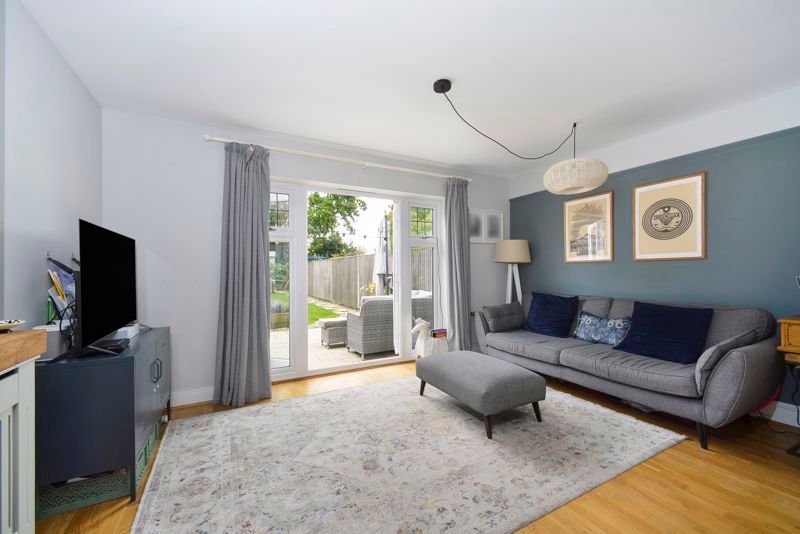 Property photo 2 of 17 Photo 16