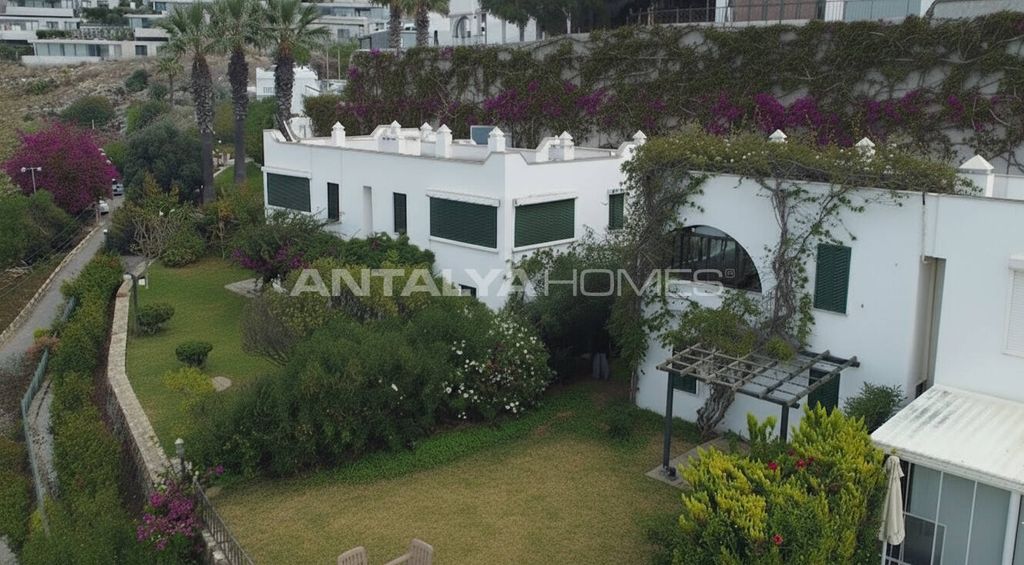 Property photo 1 of 25