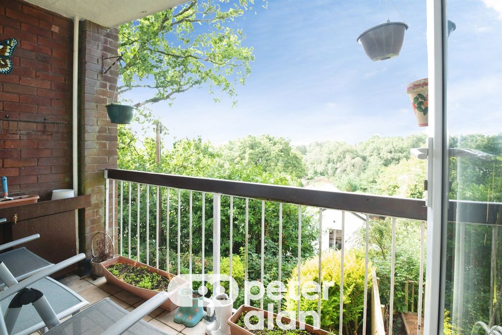 Property photo 2 of 12