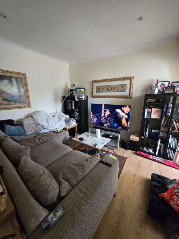 Property photo 3 of 7