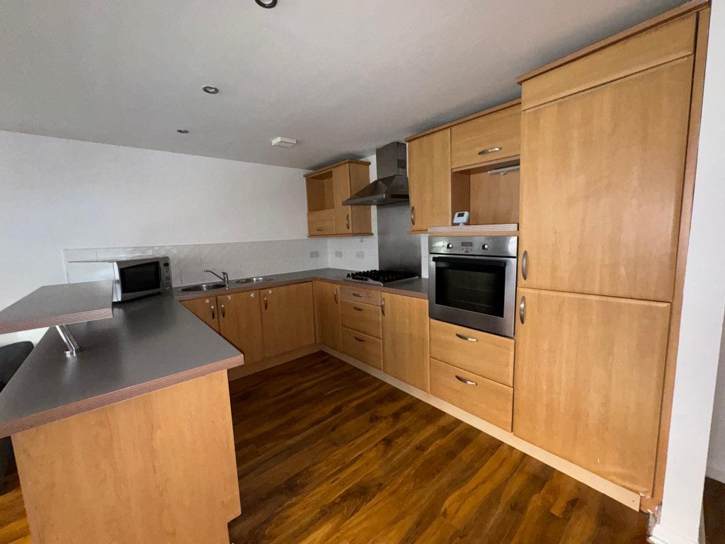 Property photo 3 of 24