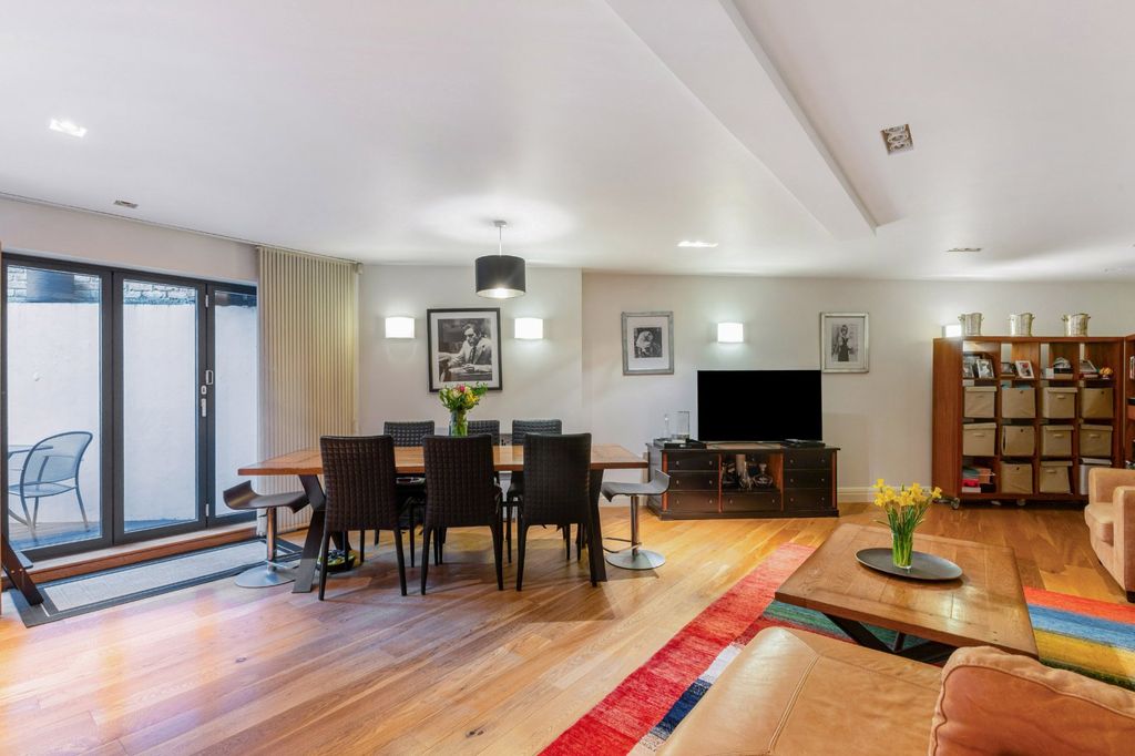 Property photo 1 of 12 Picture No. 04