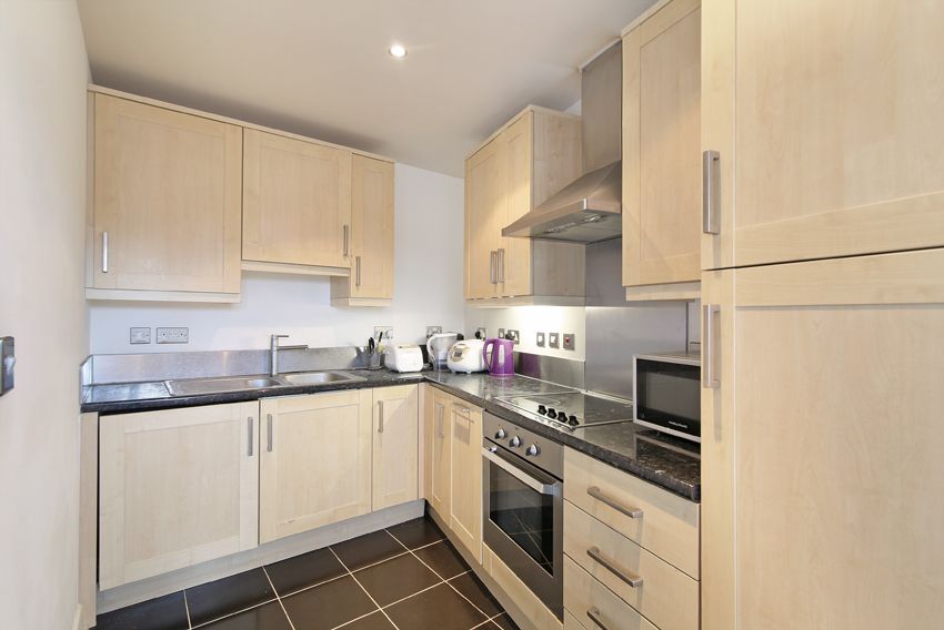 Property photo 3 of 11 Img_3832_Low