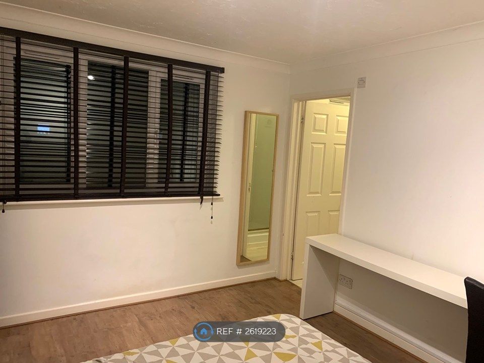 Property photo 3 of 29