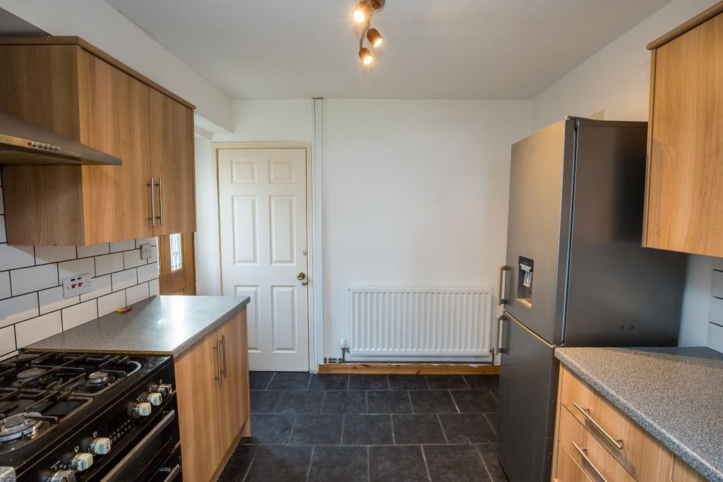 Property photo 3 of 19 7