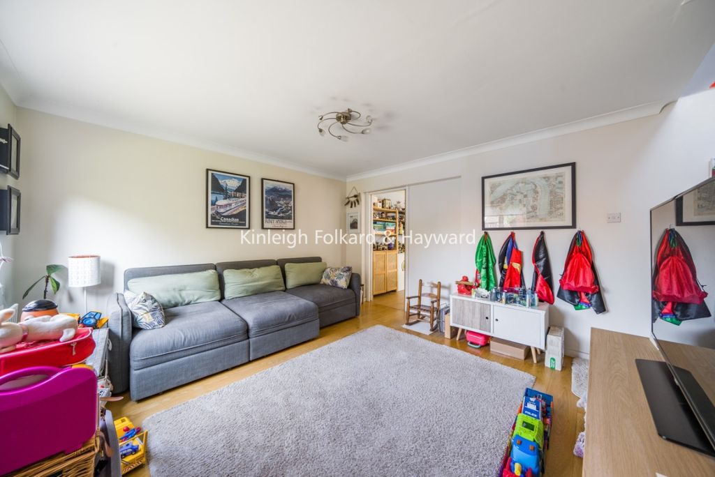Property photo 2 of 8 Acc0Baaa-1B29-439d-8