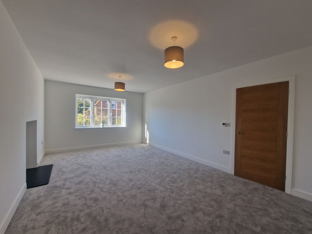 Property photo 2 of 16 Photo 18