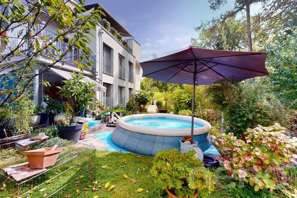 Property photo 3 of 11