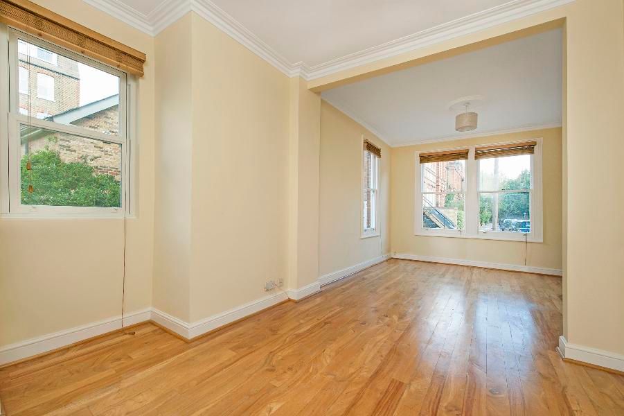 Property photo 3 of 10