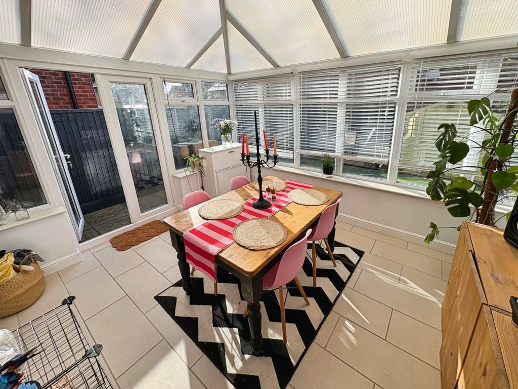 Property photo 3 of 18 9209E4ce-Img_9500