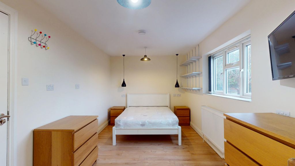 Property photo 1 of 9 Angle 1