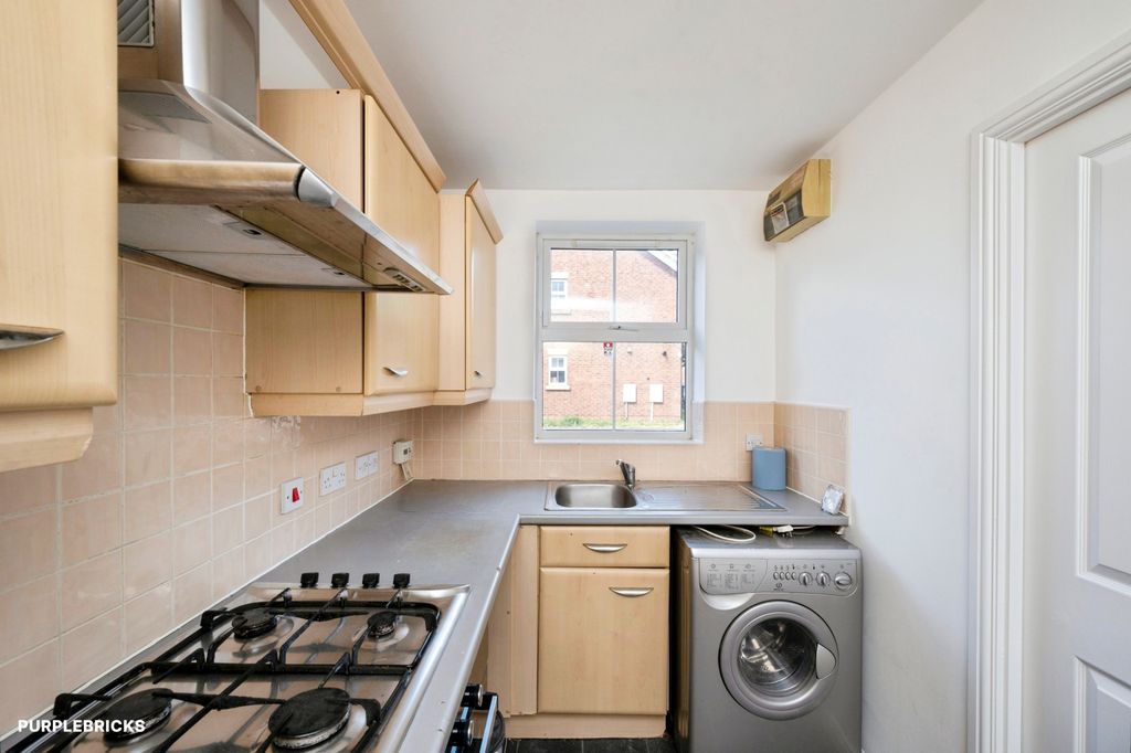 Property photo 2 of 24