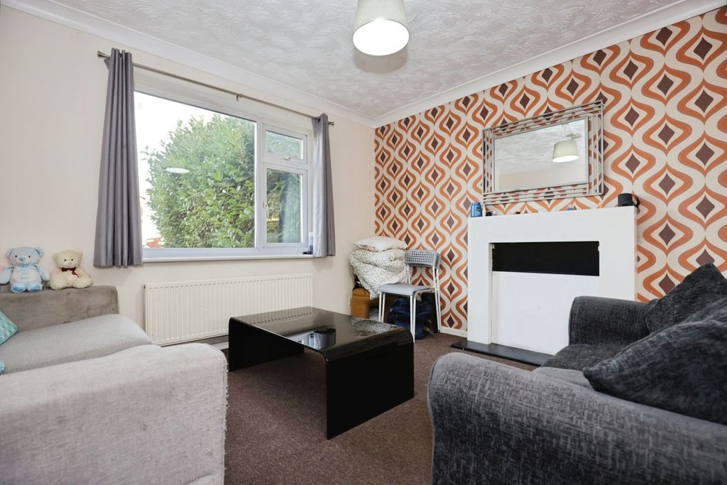 Property photo 2 of 11 Pbox-Img.Jpg