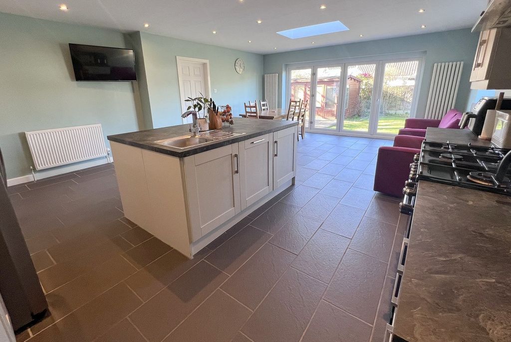 Property photo 3 of 22