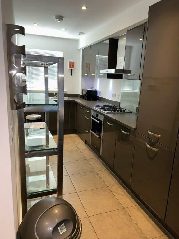 Property photo 3 of 39 Kitchen 1.1.Jpg