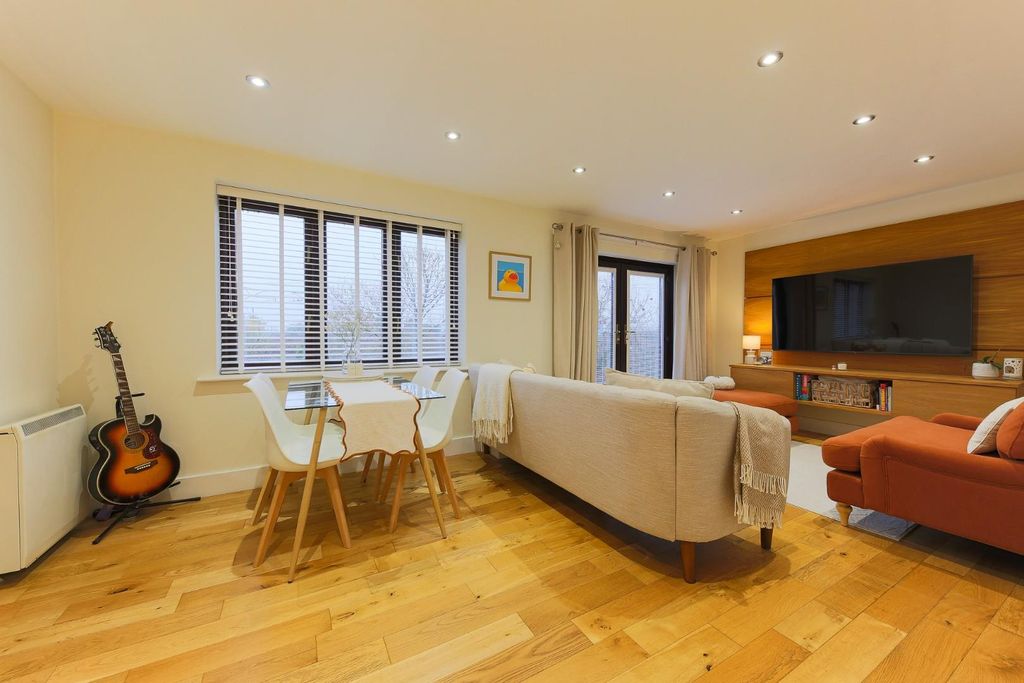 Property photo 3 of 13 Living Room