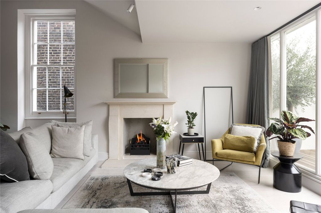 Property photo 3 of 18 Picture No. 07