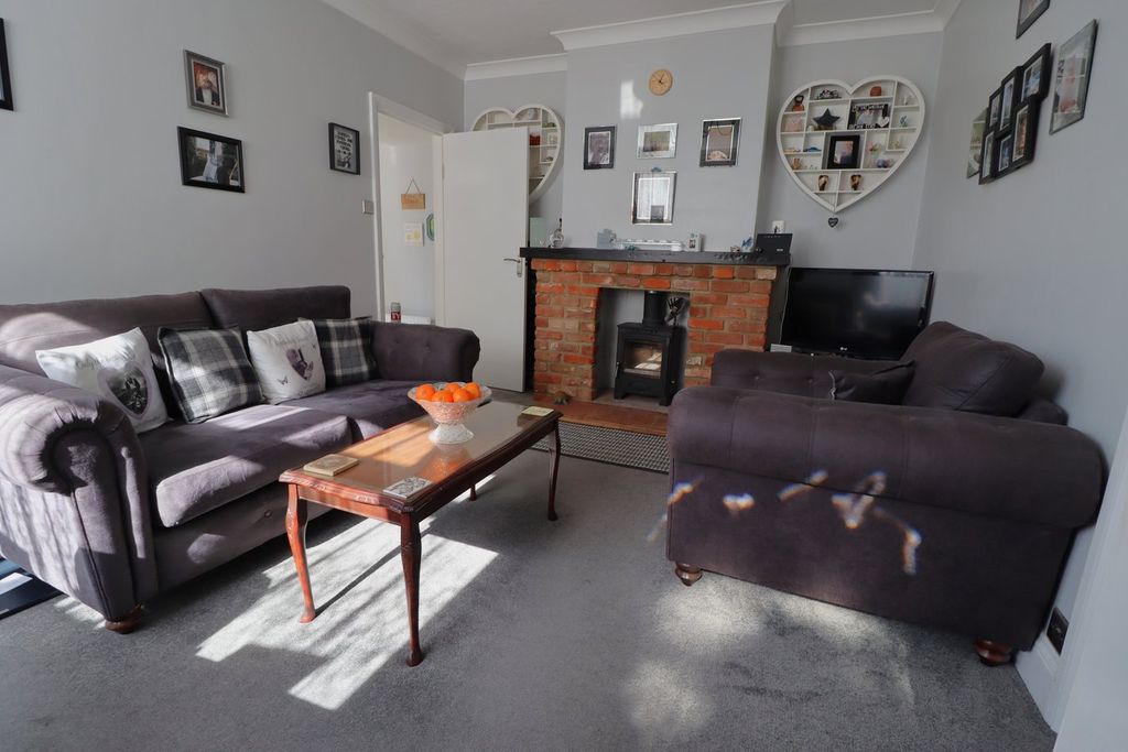 Property photo 2 of 13