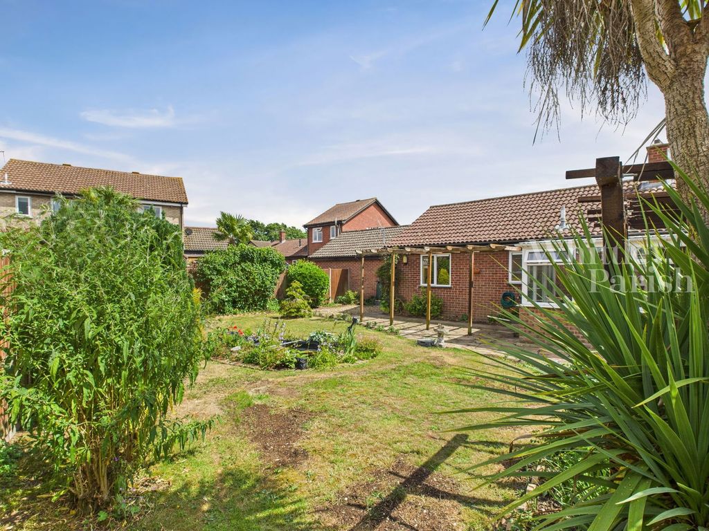 Property photo 3 of 12