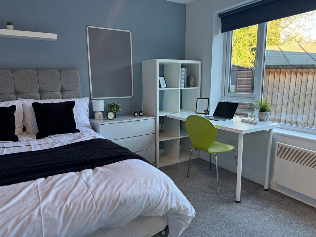 Property photo 1 of 17 Picture No. 11