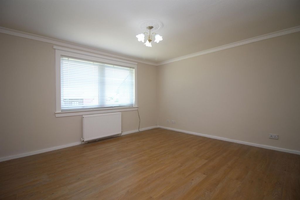 Property photo 3 of 16 2.Jpg