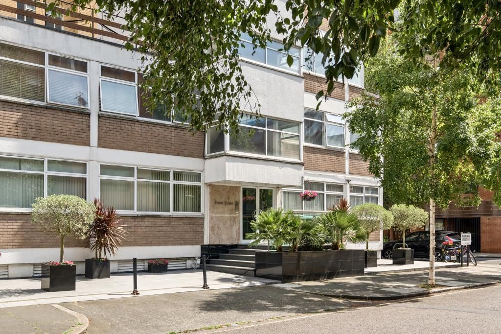 Property photo 1 of 14 External View