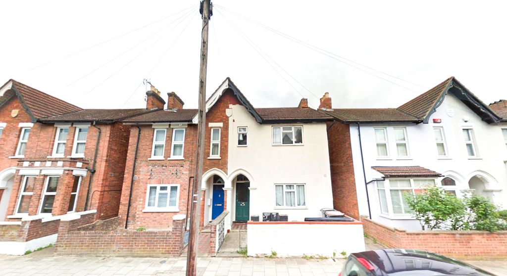 Property photo 1 of 6