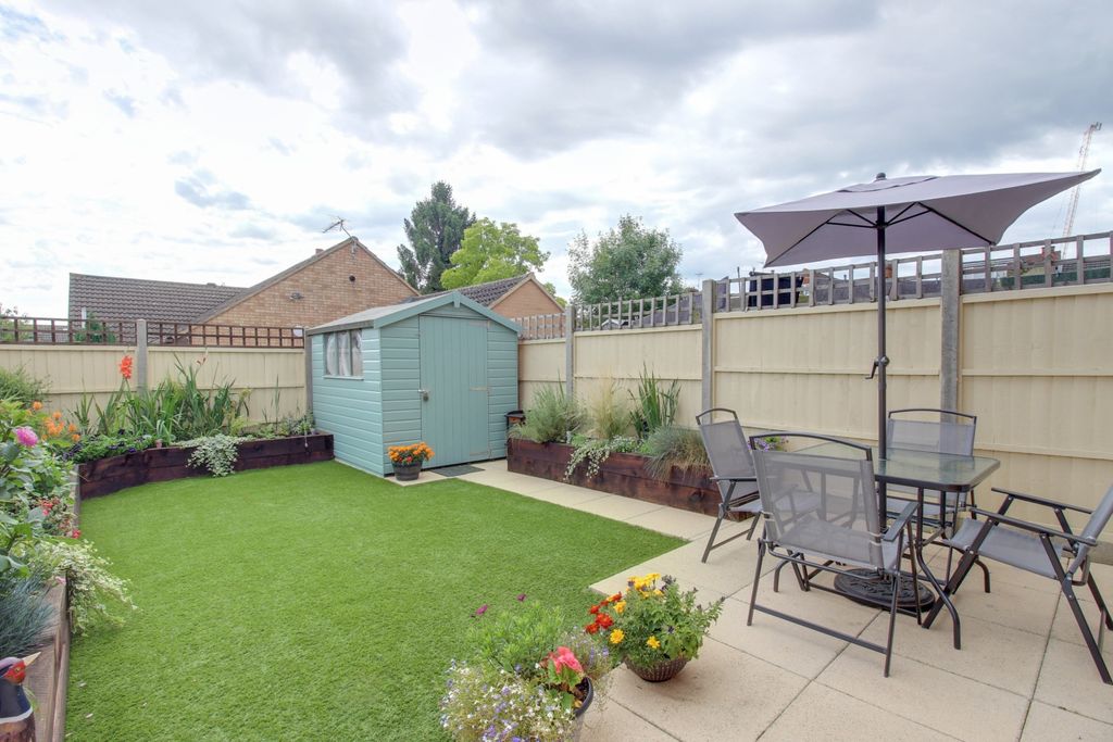 Property photo 3 of 13 Garden
