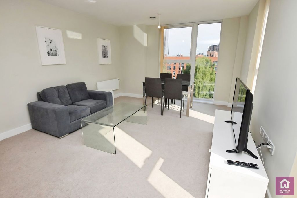 Property photo 2 of 14 Pbox-Img.Jpg