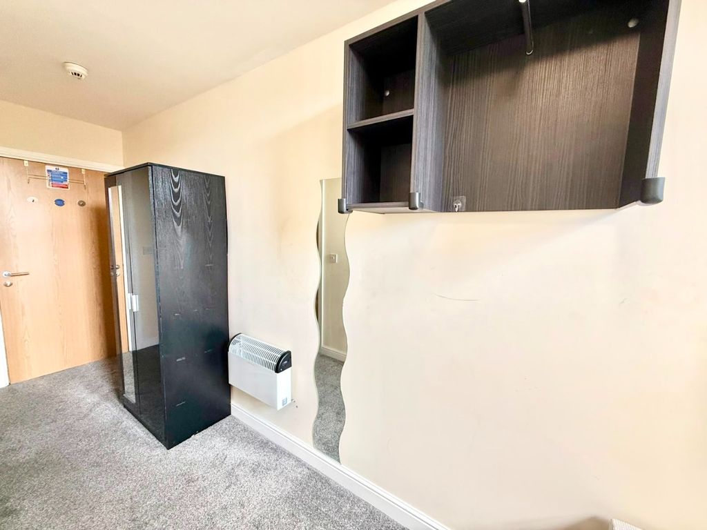 Property photo 1 of 4