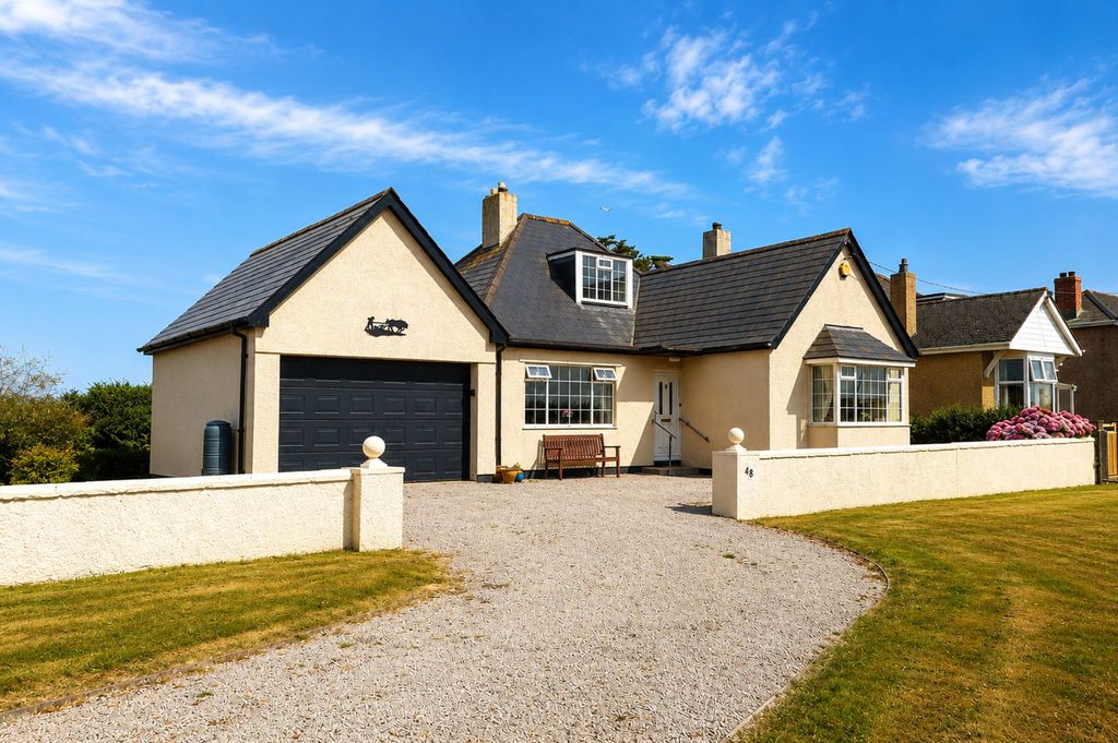 Property photo 1 of 25 External