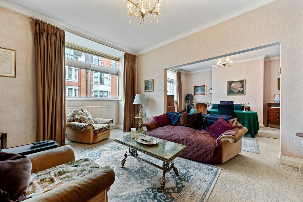 Property photo 2 of 7