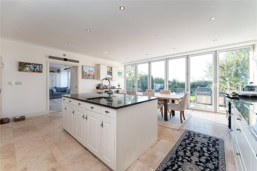 Property photo 3 of 28 Picture No. 58