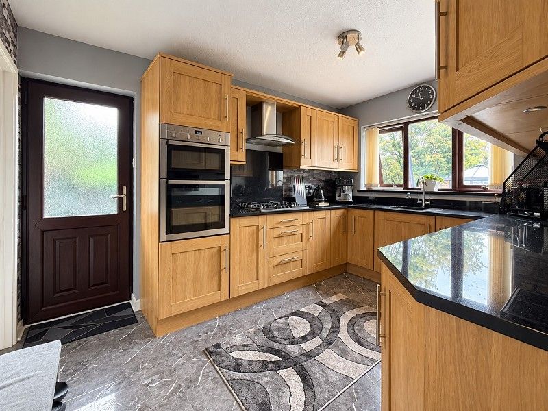 Property photo 2 of 26 Kitchen