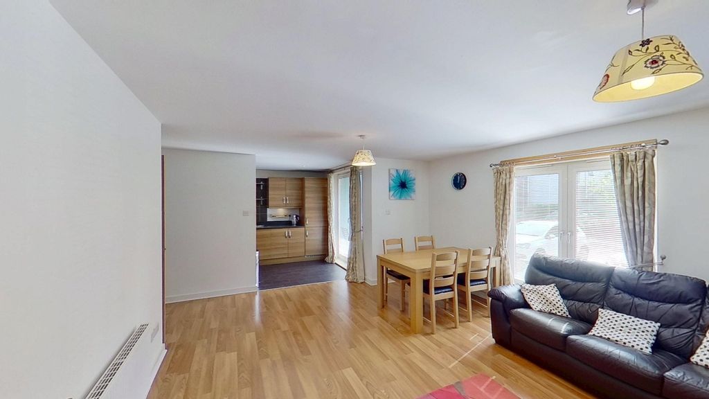 Property photo 2 of 12 Photo 2